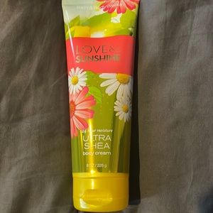 Love and Sunshine! ☀️ BBW ultra shea lotion!